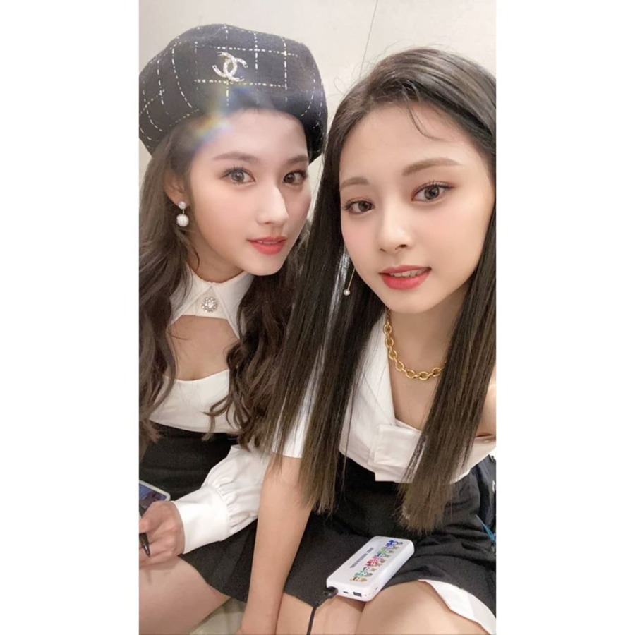 twicetagram_p_2430619403421026591_4_2430619399503640022.jpg