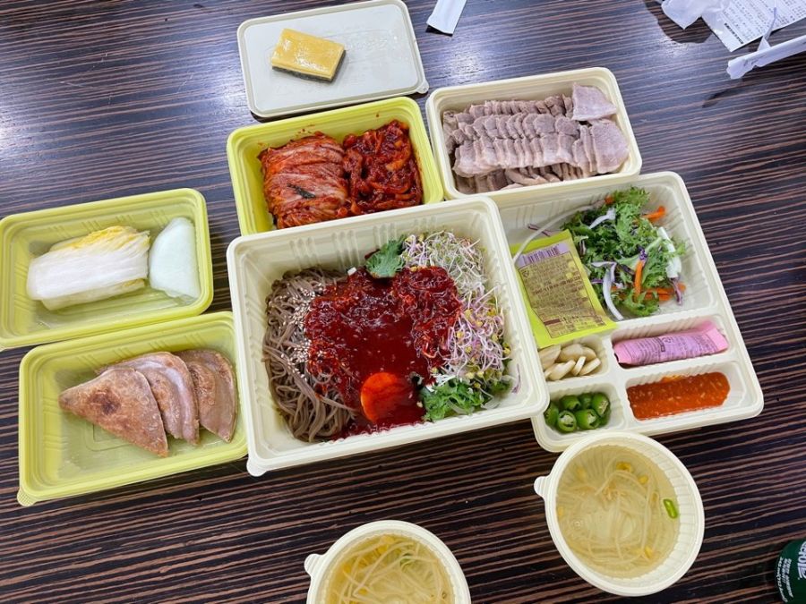 배달 시켜 먹은 원할머니 보쌈