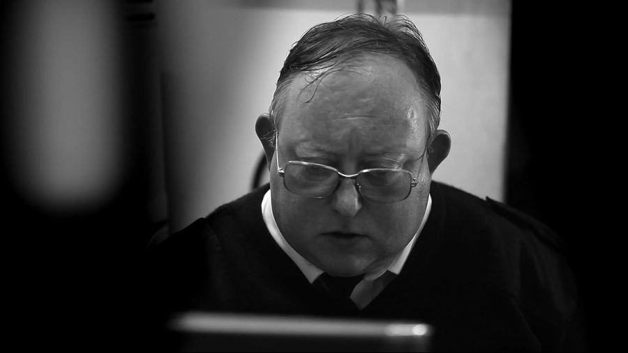 인간지네2 ....... 감독 존나 천잰데?_10.jpg