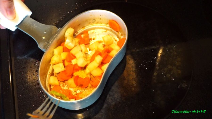 (브금) [덕국음식] 2차대전 독일군 채소스튜 & 피셸스타이너 아인토프_103.jpg