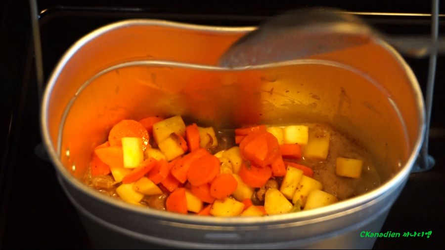 (브금) [덕국음식] 2차대전 독일군 채소스튜 & 피셸스타이너 아인토프_106.jpg