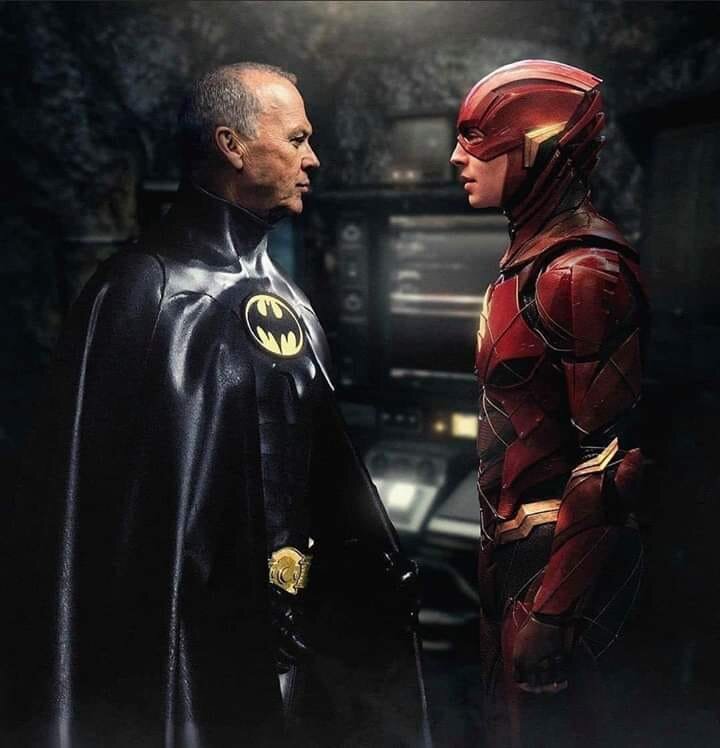 michael-keatons-batman-meets-ezra-millers-the-flash-in-fan-made-image1.jpg