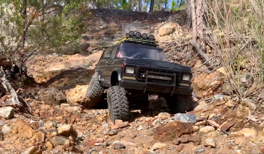 Traxxas Trx4 포드 브롱코 오프로드 다녀왔습니다_2.jpg