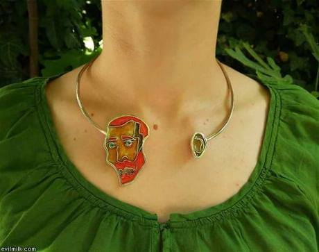 art-jewelry-funny-pictures-van-gogh-4665535.jpeg