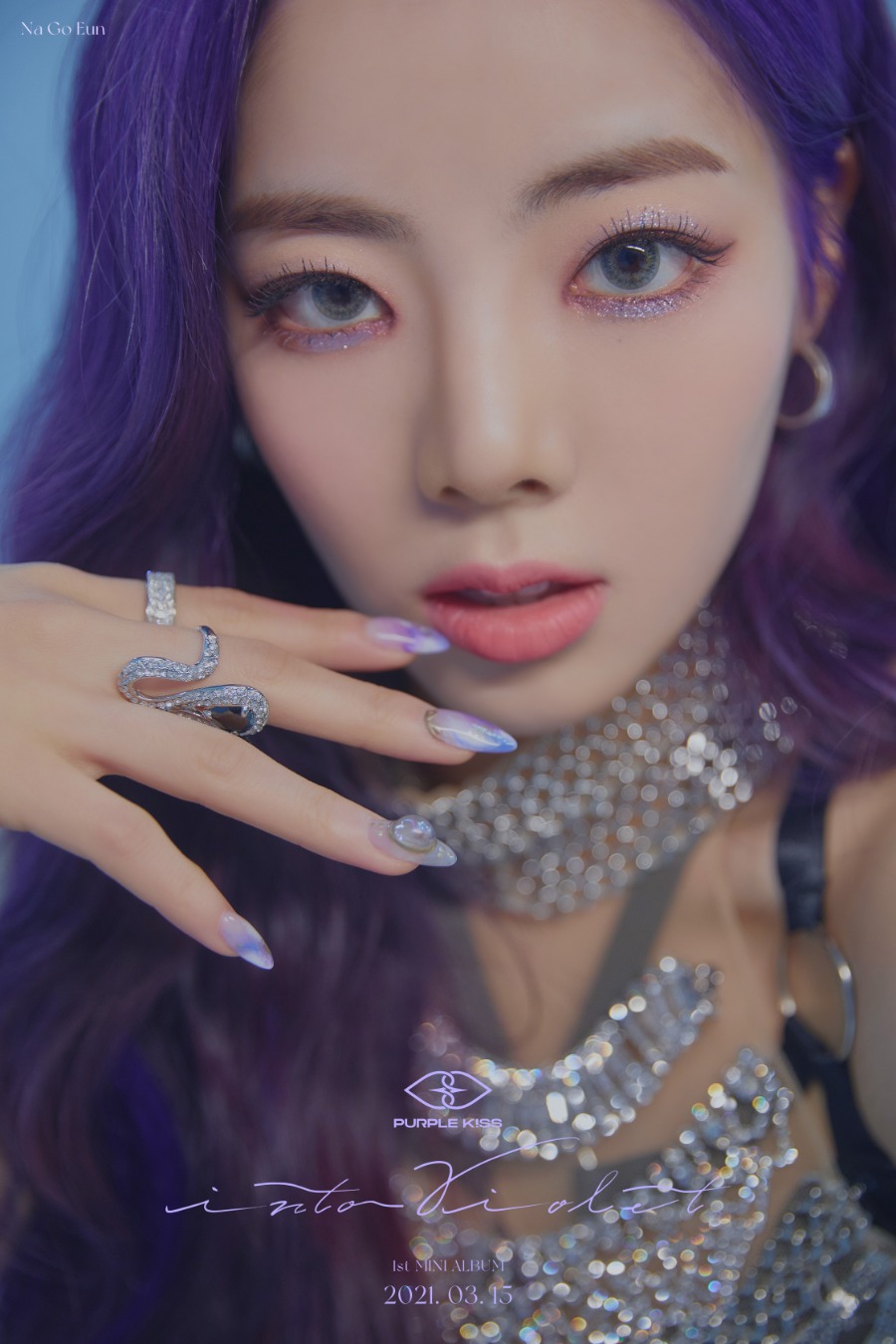 1ST MINI ALBUM [INTO VIOLET] CONCEPT PHOTO #2 2.jpg