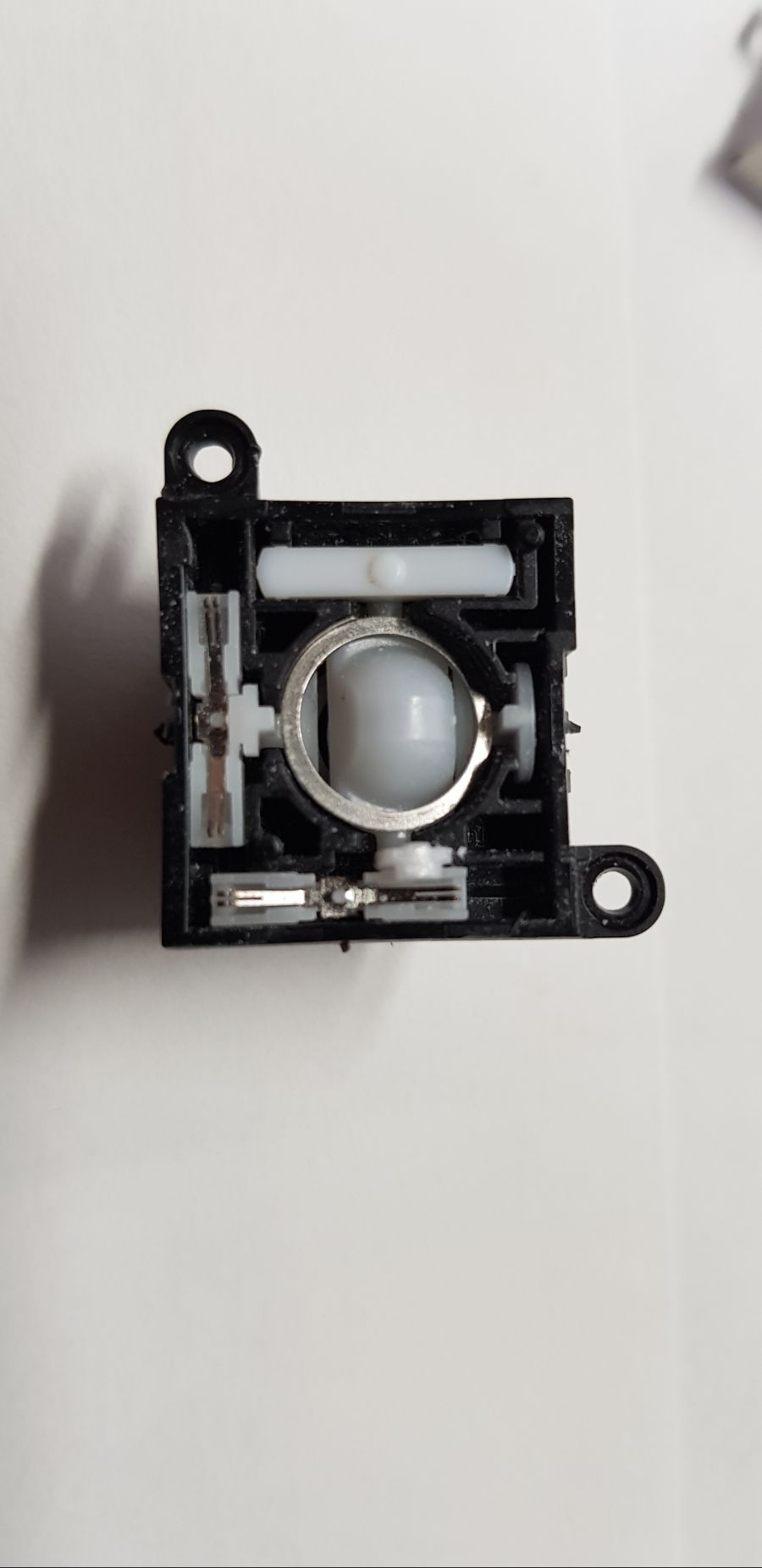 조이콘 쏠림의 원인을 눈으로 확인해봤습니다_3.jpg