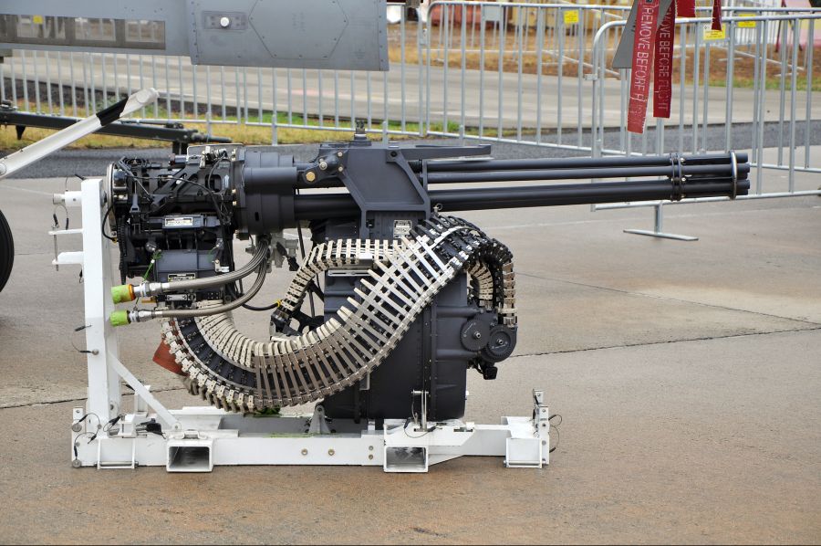 M61_Vulcan_nose_mounted_6-barreled_Gatling_cannon_(11472816163).jpg