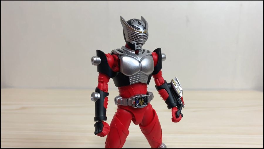 [피규어라이즈 스탠다드] 가면라이더 류우키_25.jpg