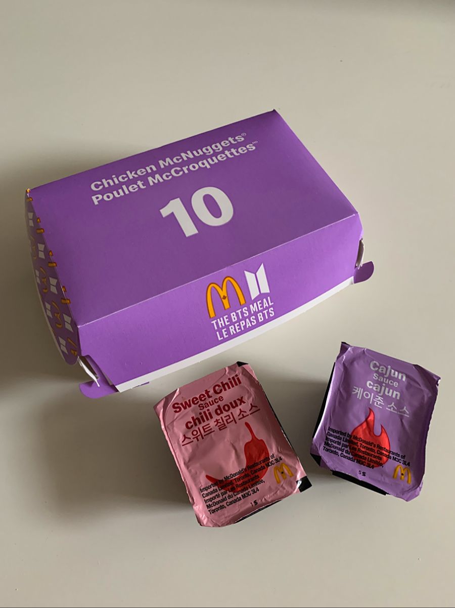 캐나다 맥도날드 BTS 치킨너겟 + 소스_1.jpg