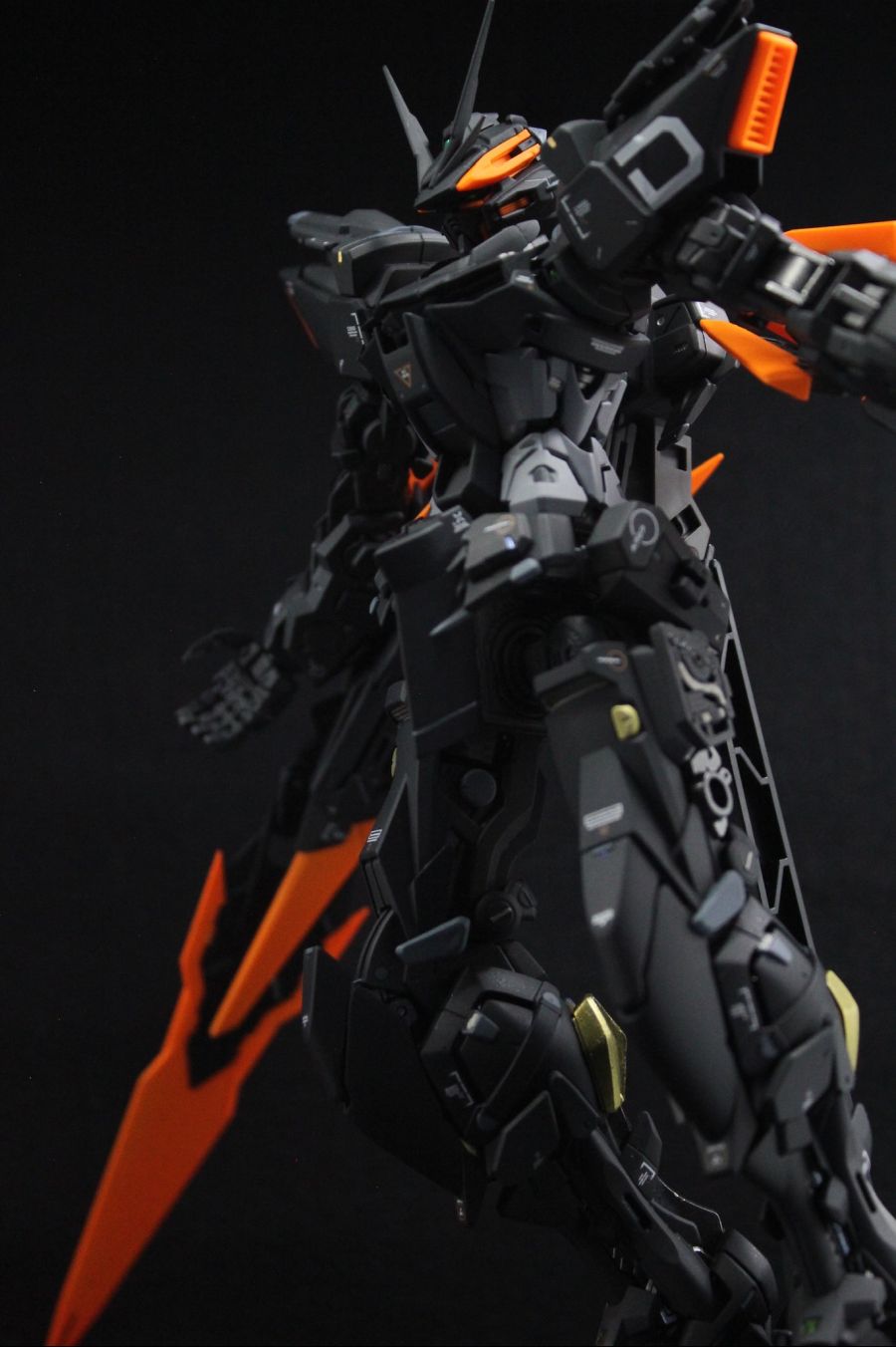 트위터에서 퍼온 건담 프라모델 작례 모음 16탄_13.jpg