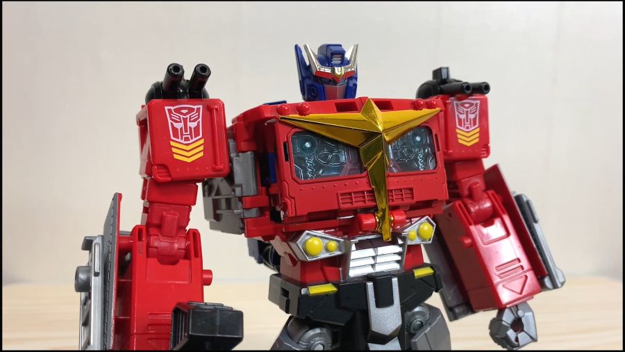 트랜스포머_제네레이션 셀렉트_스타콘보이_transformers_starconvoy_convoy_콘보이_옵티머스 프라임_optimus prime_transformers_generation selects.mp4_20210603_204111.108.jpg