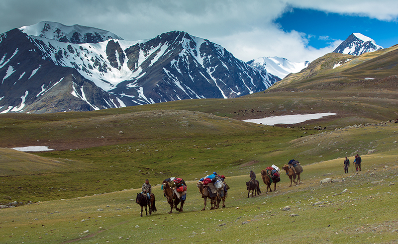 riding tour in Altai Mountains of Mongolia.jpg