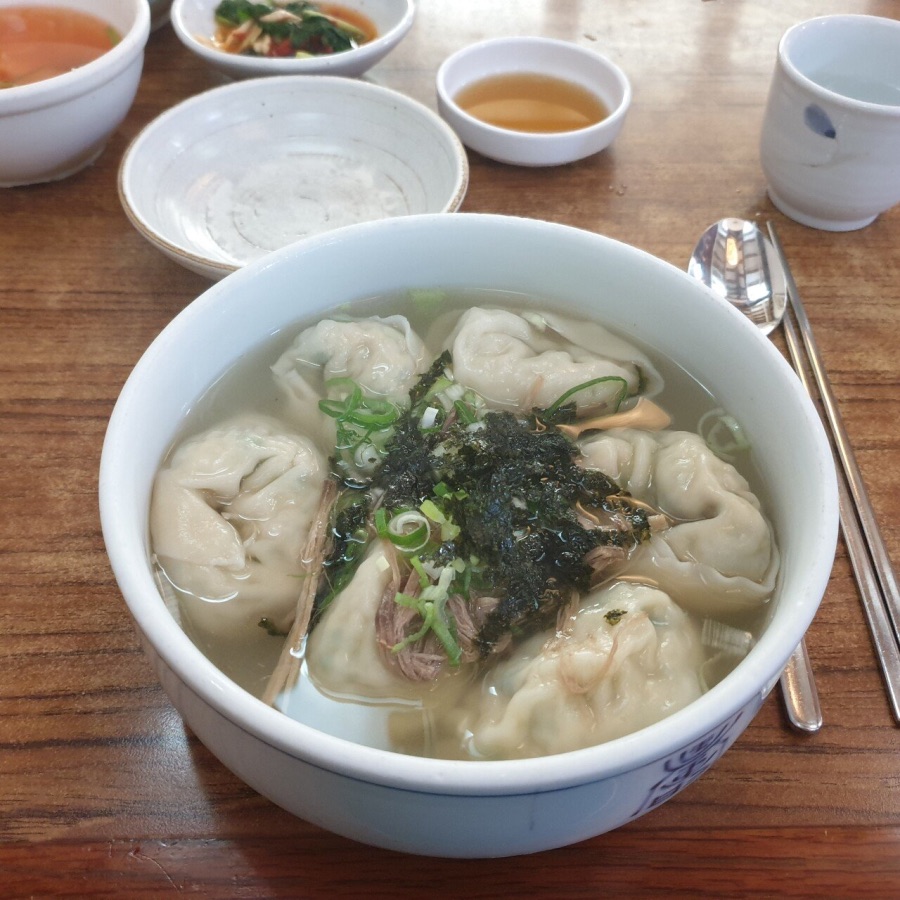(재도전) 한국식 국물만두요리 모음 | 유머 게시판 (재도전) 한국식 국물만두요리 모음 | 유머 게시판 | 루리웹