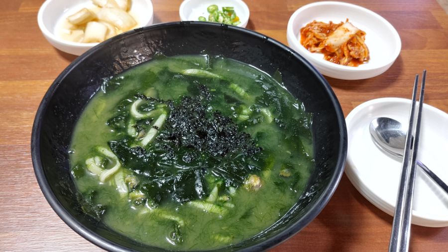 보말 칼국수 8천원 | 유머 게시판 보말 칼국수 8천원 | 유머 게시판 | 루리웹
