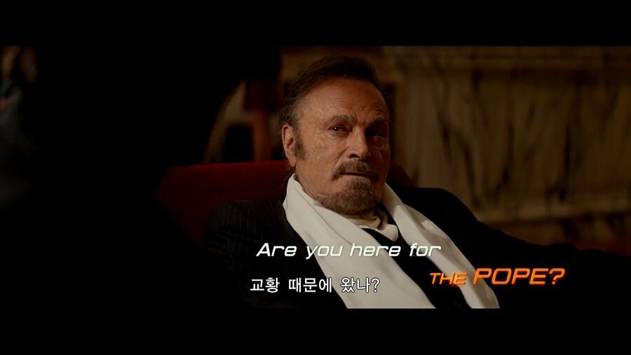 존윅) 간결하게 주인공의 위상을 표현한 장면_8.jpg