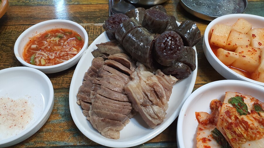 공덕시장 순대국