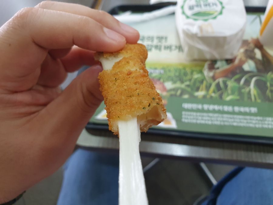 맥도날드에서 창녕 갈릭 버거를 또 먹어봤습니다._9.jpg
