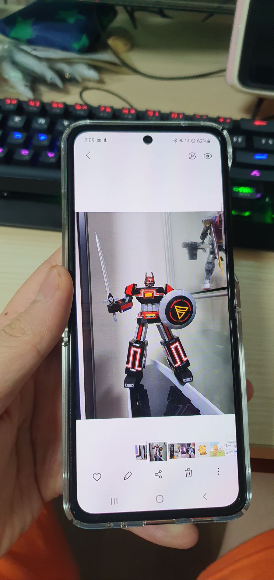 z플립3 만져봤어요_5.jpg