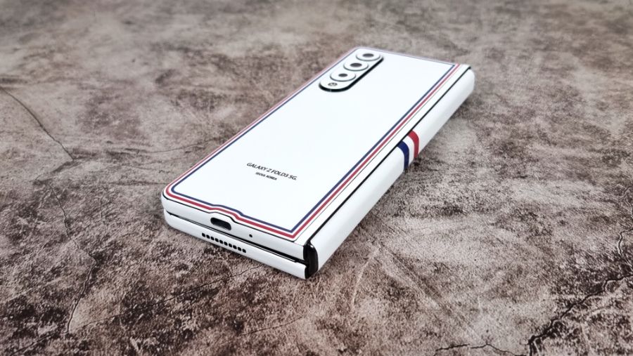 갤럭시 Z 폴더3 톰브라운 에디션인척하기;;_2.jpg