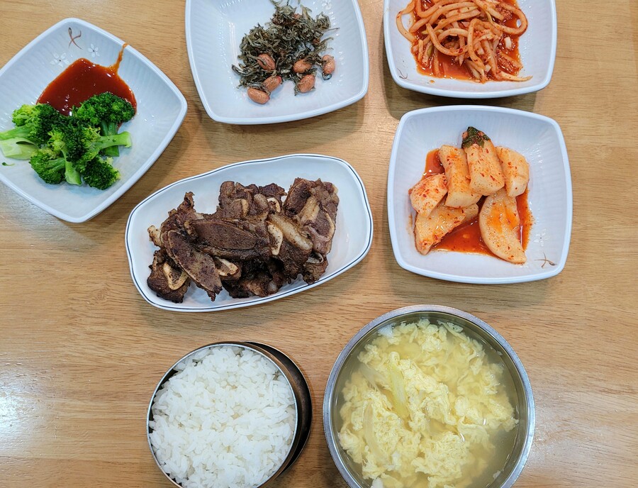 야근러의 마음을 따땃허게 해주는 밥 한 상 | 유머 게시판 야근러의 마음을 따땃허게 해주는 밥 한 상 | 유머 게시판 | 루리웹