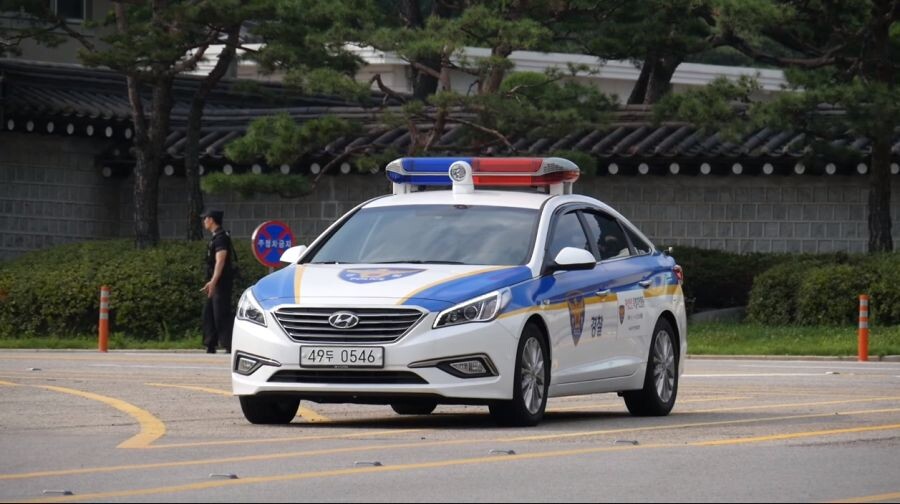 개인적으로 경찰차는 LF 쏘나타가 어울리는거같음