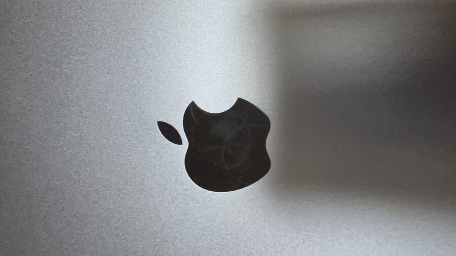 아이패드 미니6 샀는데 애플로고에 얼룩이 안지워지는데.._2.jpeg