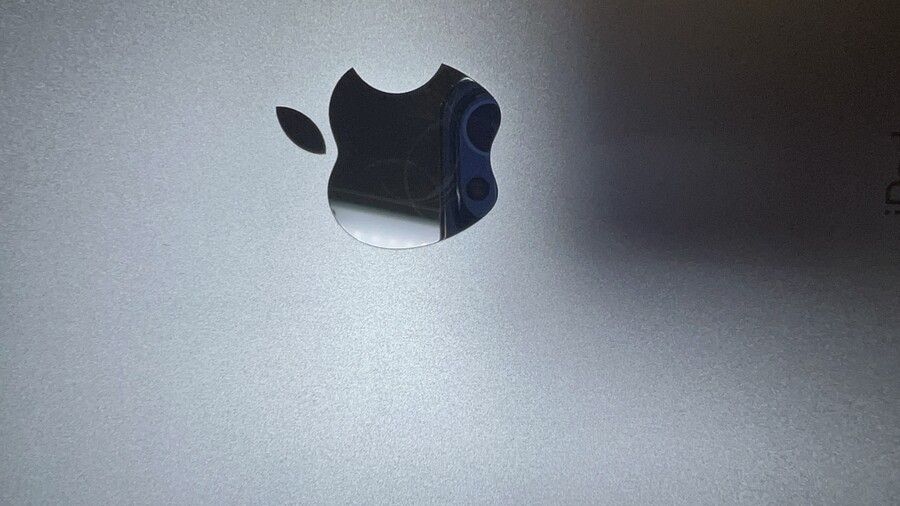 아이패드 미니6 샀는데 애플로고에 얼룩이 안지워지는데.._3.jpeg