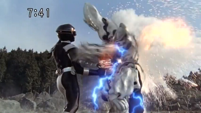 전대물) 어떤 개그캐가 최종보스_87.png