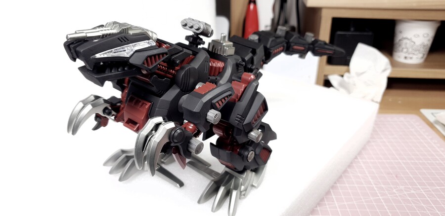 ZOIDS EZ-026 제노사우러 작업기입니다._4.jpg