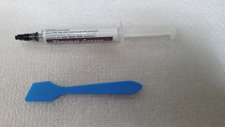 비전도성 써멀구리스 사용기 : Halnziye HY883 써멀구리스 (4g)_3.jpg