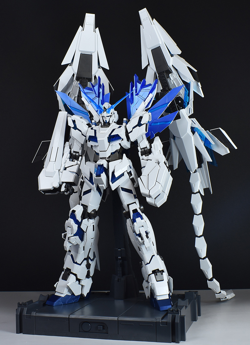 PG 유니콘 건담 퍼펙티빌리티 해외 리뷰 [디스트로이 모드] (스크롤 주의)_2.jpg