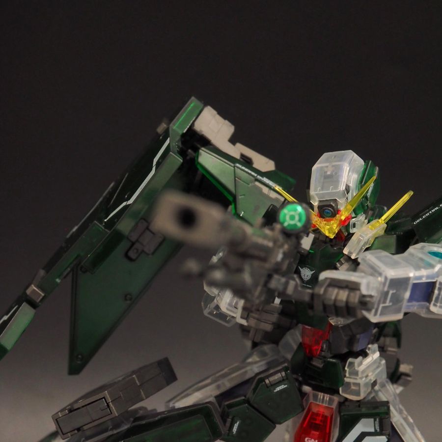 MG 건담 듀나메스 [클리어 컬러] 샘플 사진_4.jpg