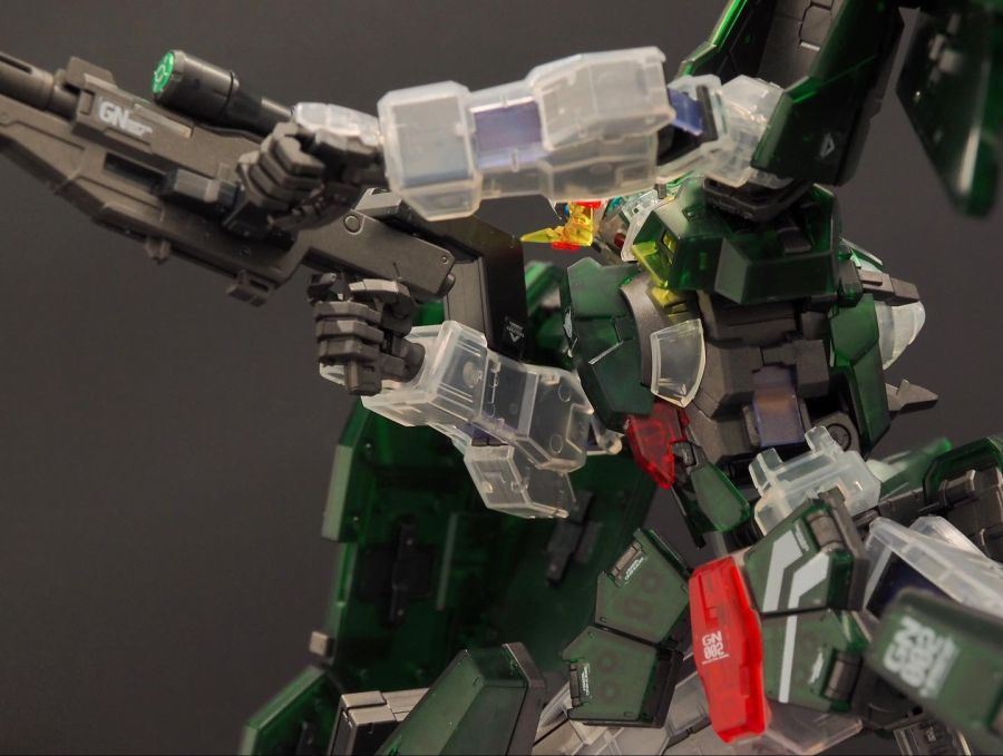 MG 건담 듀나메스 [클리어 컬러] 샘플 사진_5.jpg
