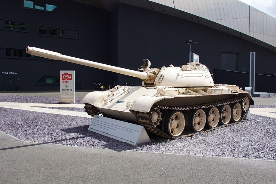 우크라이나) 소련/러사아제 전차 초간단 무식 구분법. T-55부터 T-90까지._1.jpeg