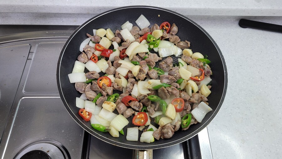 야옹이랑 먹는 닭똥집볶음_9.jpg