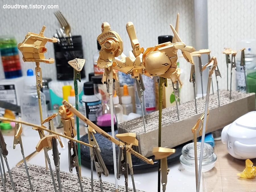 WAVE 1/144 K.O.G AT - 파트락쉐 미라지_6.jpg
