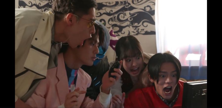 [가면라이더 리바이스] 사람 5명 + 악마 1명이 모일때 발생하는 일_17.jpg