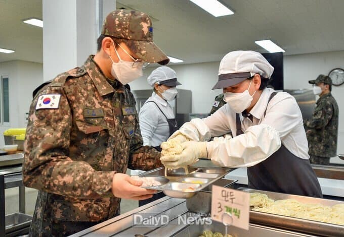 공군 짬밥 근황.jpg_2.jpg