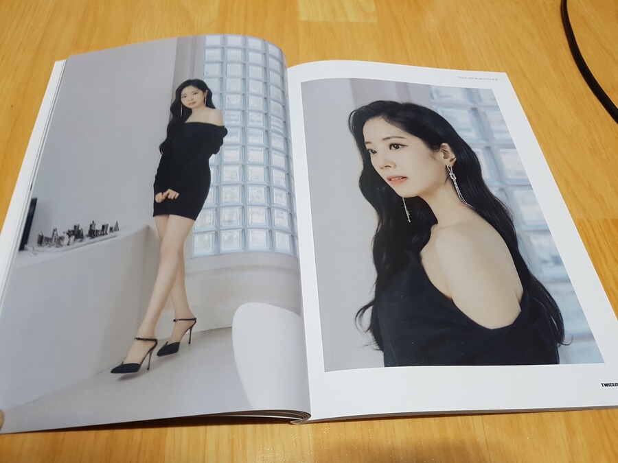 트와이스 진 포토북_17.jpg