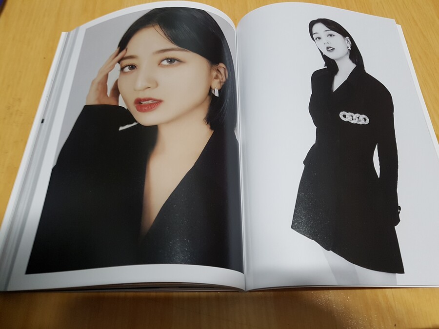 트와이스 진 포토북_34.jpg