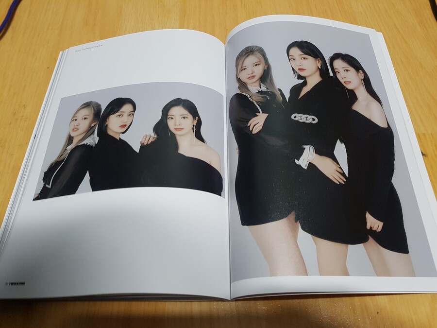 트와이스 진 포토북_38.jpg