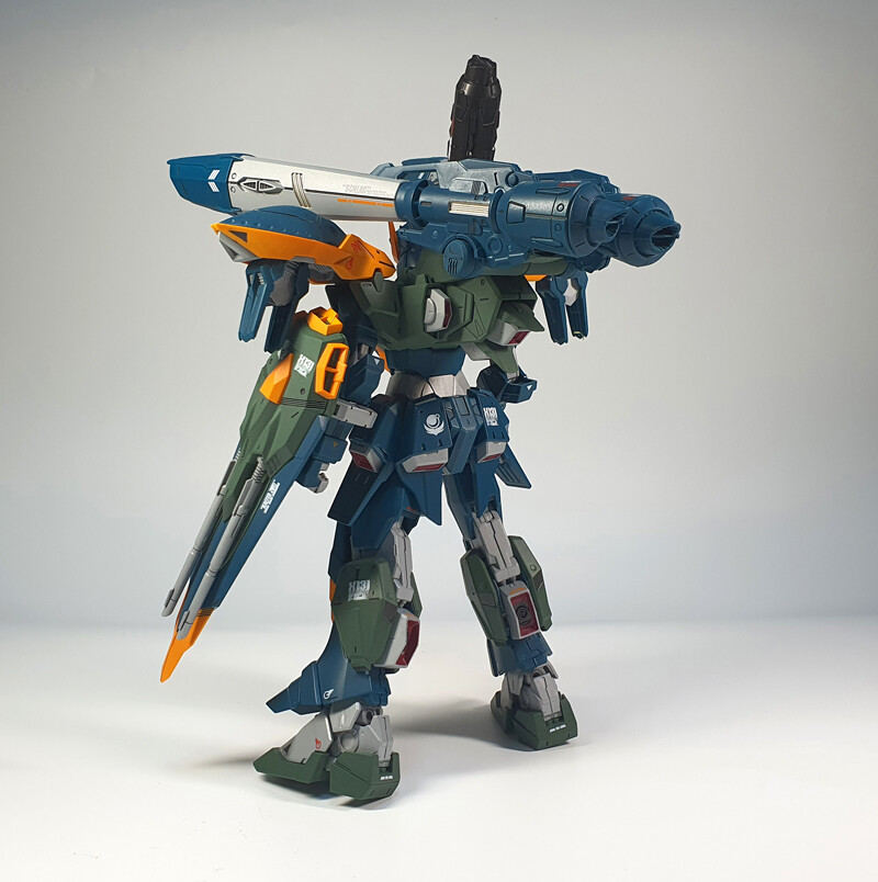 [풀메카닉스]캘러미티 건담_4.jpg