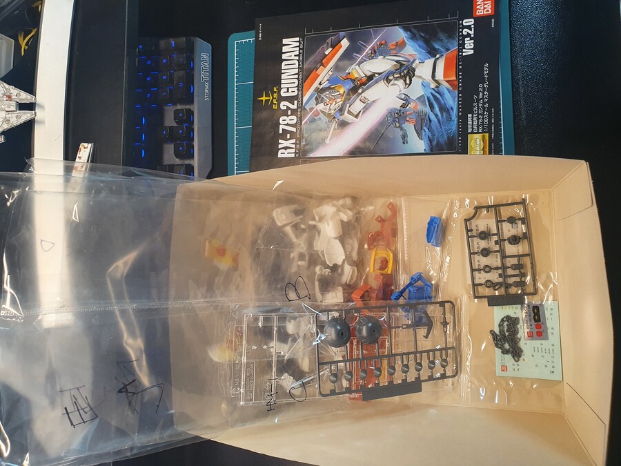 [MG근본?] RX-78 2.0의 '심장'_1.jpg