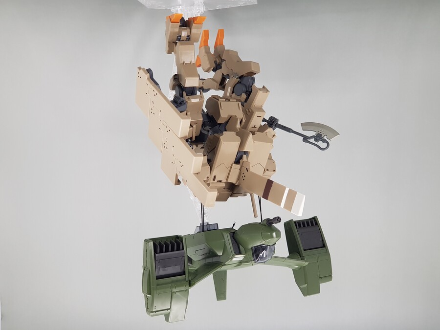 [경계전기] V-33 스톡 캐리어 리뷰_16.jpg