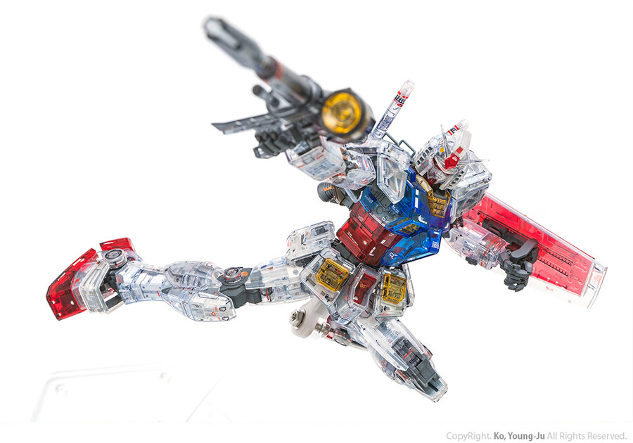 MG 퍼스트 건담 3.0 클리어 컬러 (RX-78-2 Gundam) 리뷰_57.jpg
