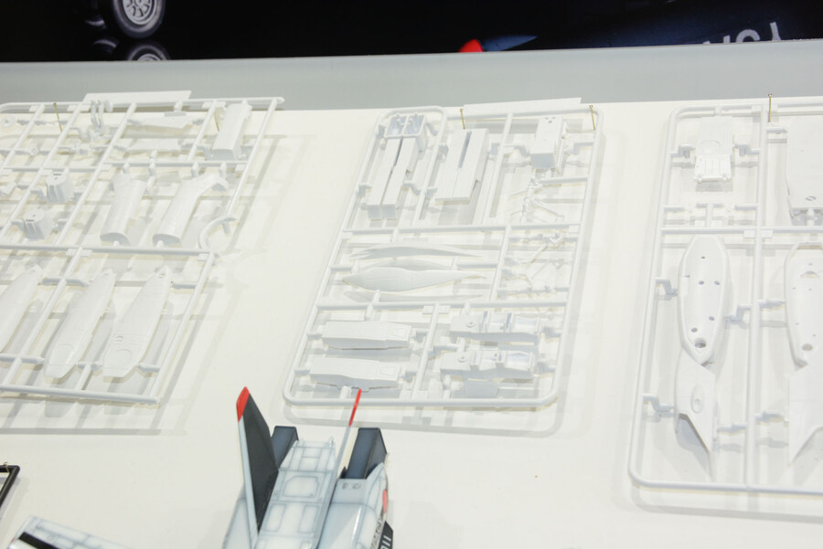 [맥스팩토리] 마크로스 1/72 VF-1 파이터 발키리 전시 추가 이미지_4.jpg