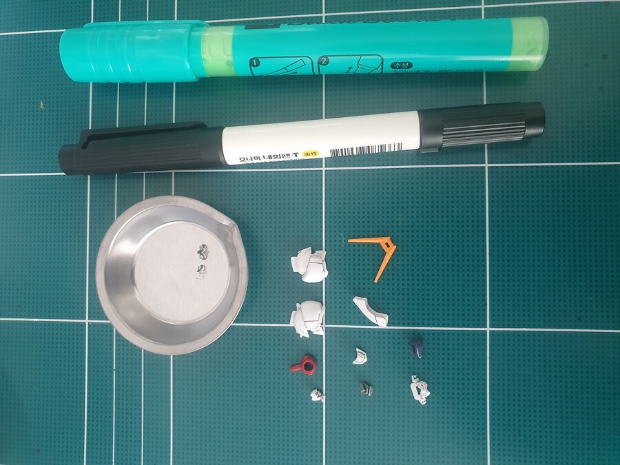 [RG] CROSSBONE 리뷰 + 부분도색_32.jpg