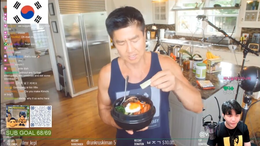 인방)외국인이 한국 스트리머에게 법규 강의 하는 상황_10.jpg