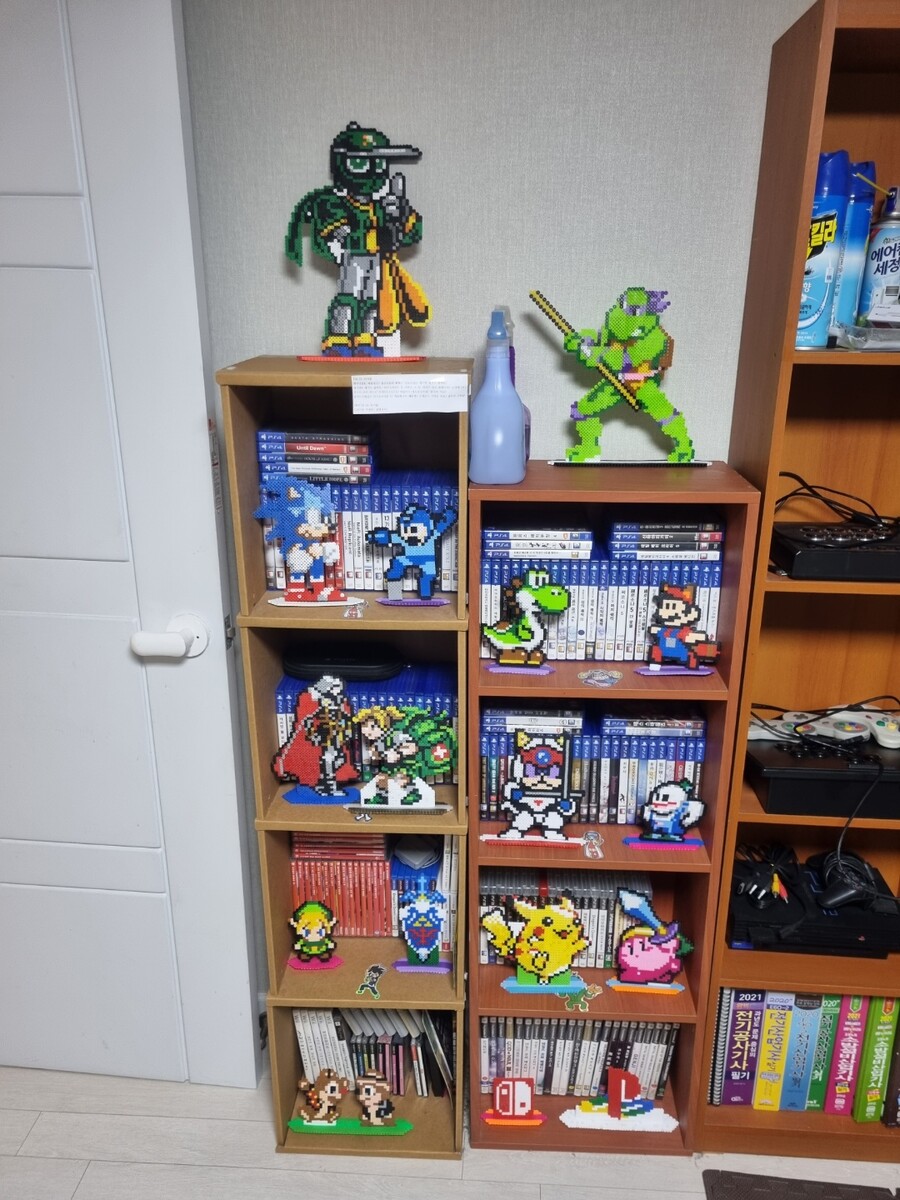 레트로 게임 캐릭터로 책장 꾸미기 (완성작)_1.jpg