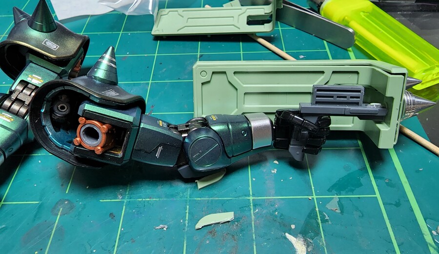 (아직도 제작중) 자쿠의 새로운 무기를 소개합니다._1.jpg